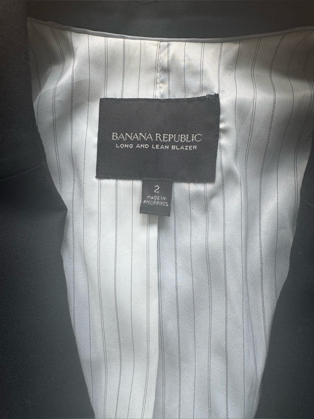 Banana Republic Long and Lean Tailored Lightweight Wool Blazer - Picture 6 of 10